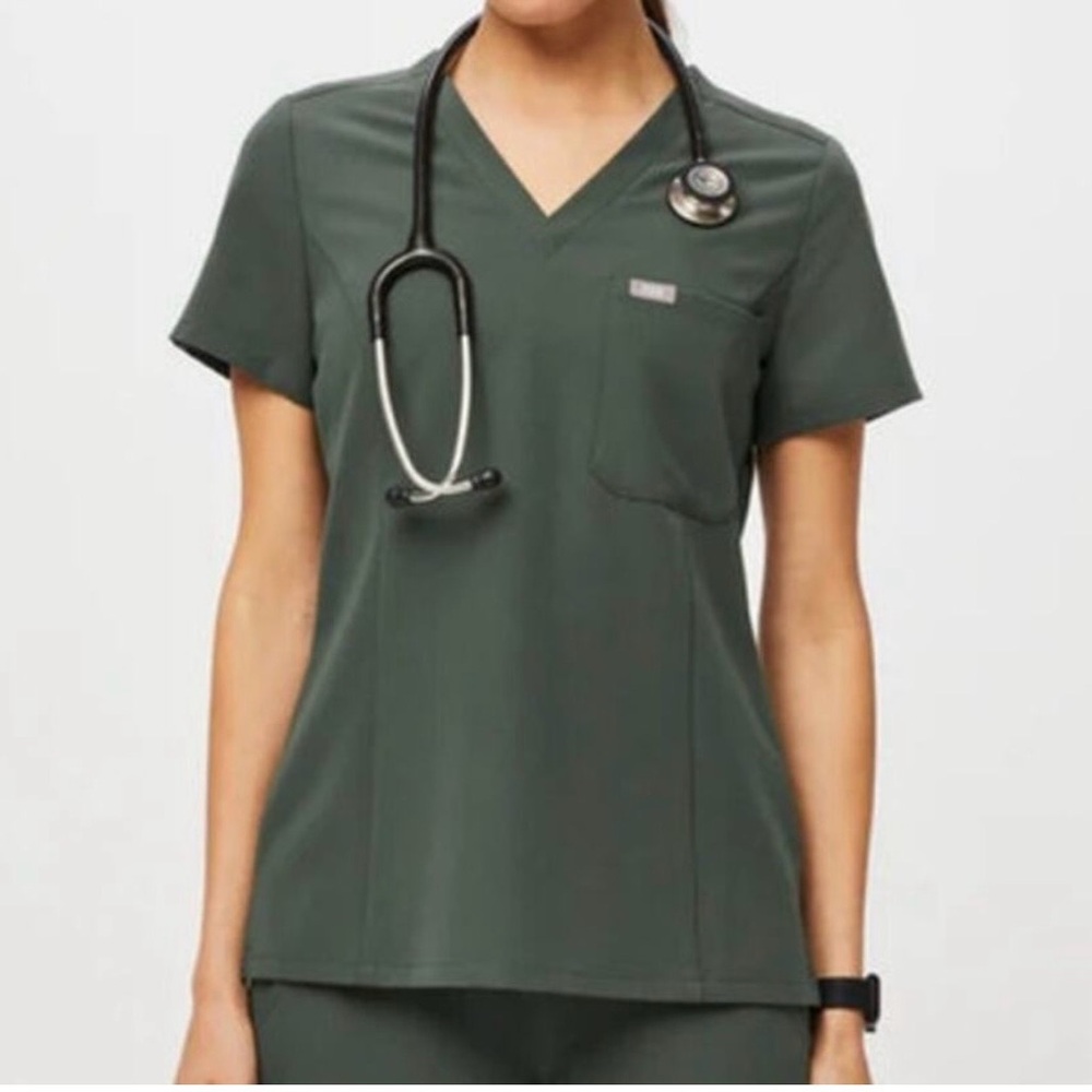 Figs NWT Moss GreenCatarina Scrub Top S